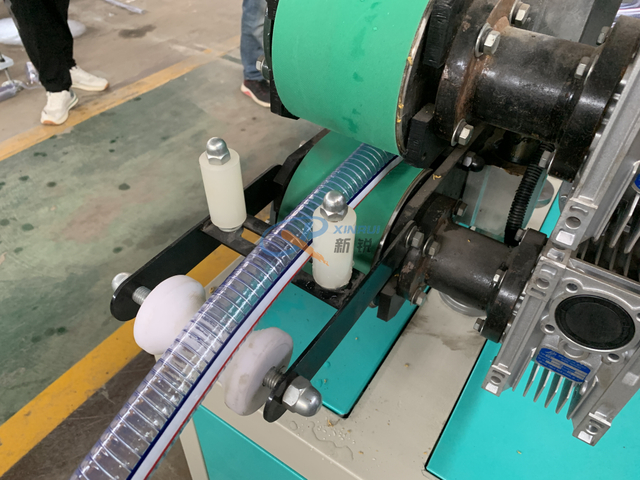 Machine de tuyaux en fil d'acier en PVC