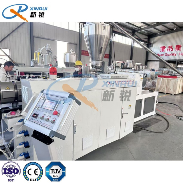 Intérieur étanche WPC Porte de porte WPC Panneau mural Faire de la machine Machine WPC Door Line